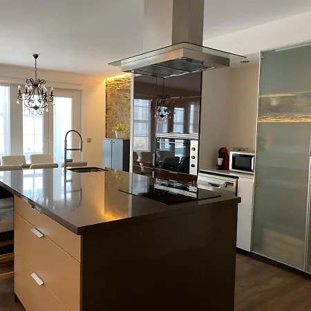Centrico Y Moderno Apartamento *
